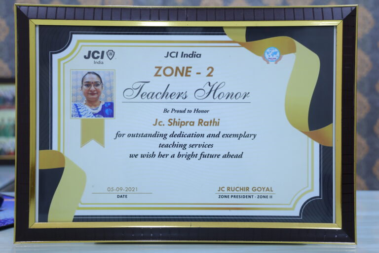 1E4A1098-768x512 (1)